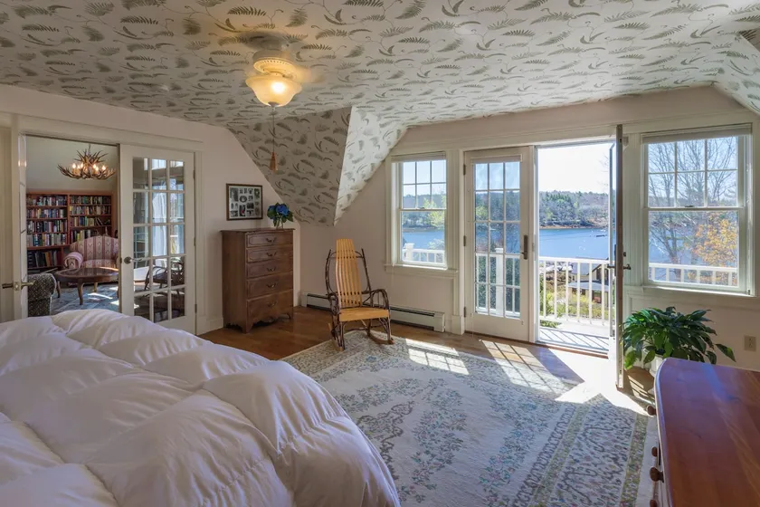 Stunning Waterfront Home | Breakfast | Hot Tub - Image 1