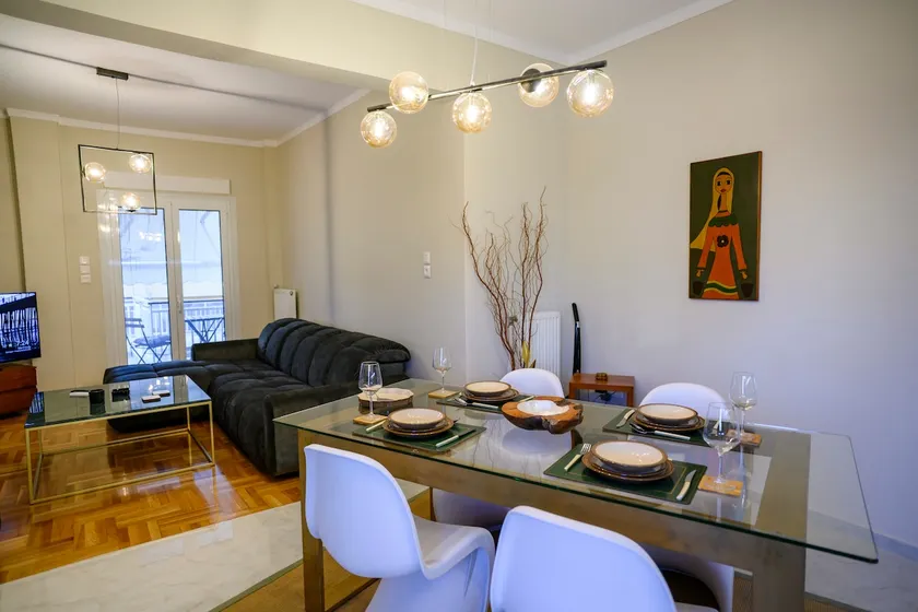Luxury Modern 2 bed Elegance - Image 1