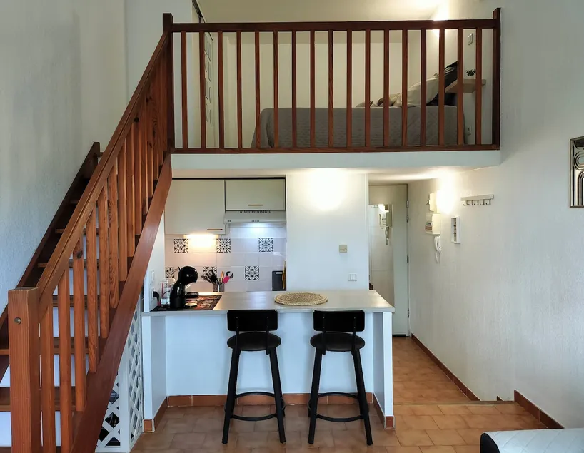 ”Le Coin Rayonnant” Studio Mezzanine 28M² – 2/4 Pers - Image 1