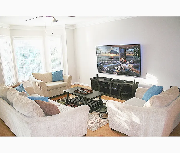 Quiet Townhouse - King beds - Image 1