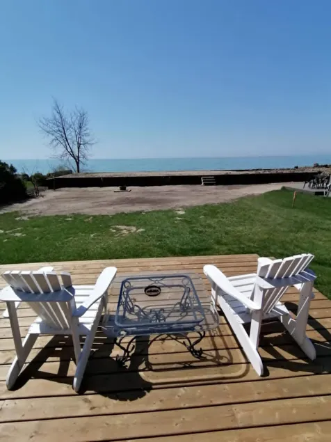 Lakeview Cottage - Image 1
