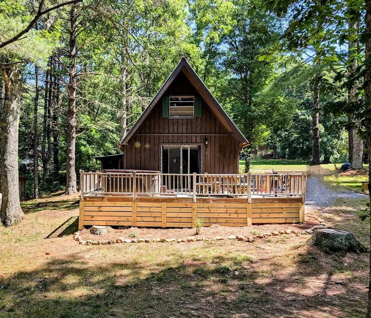 Cute and Cozy A-Frame Cabin - Hot Tub! DogFriendly - Image 1