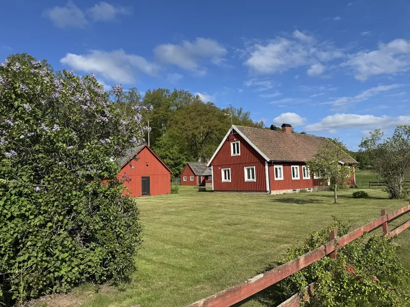 Accommodation in the countryside - Image 1