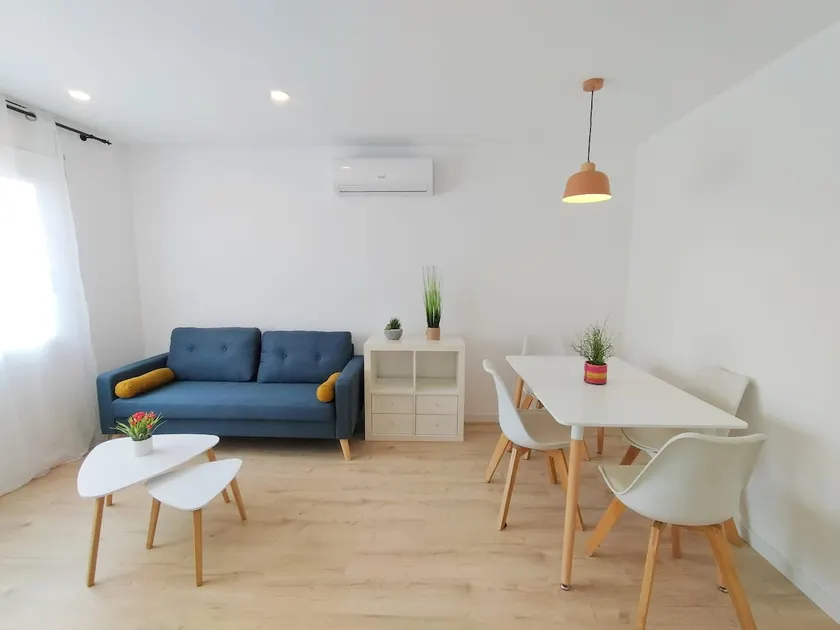 Renovated apartment, 5 minutes from the sea and 45 minutes from Barcelona - Image 1