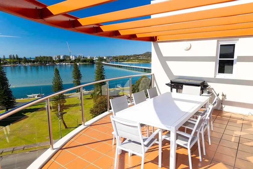 Sunrise Penthouse - Image 1