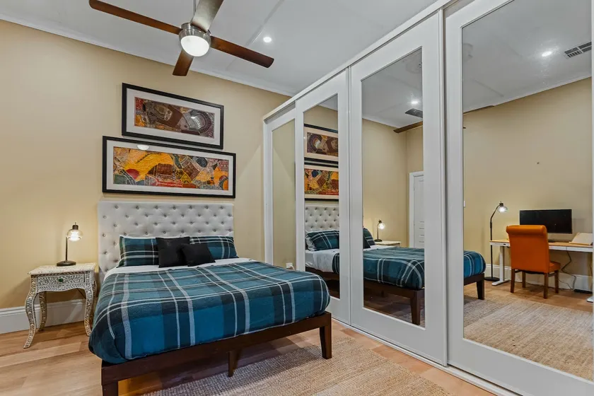 Quirky & cosy in the hills - Image 1