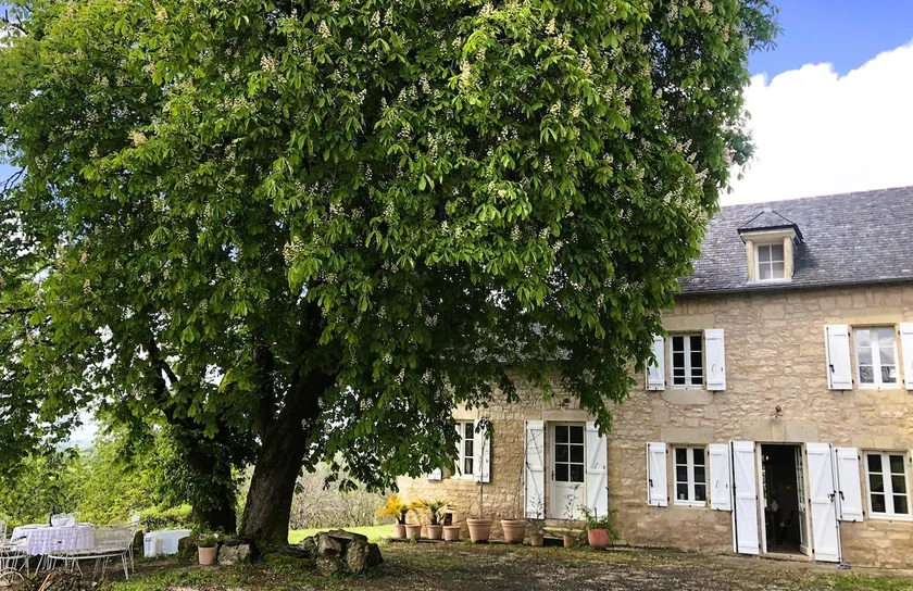 Rural house, private heated pool, grounds & games - Image 1