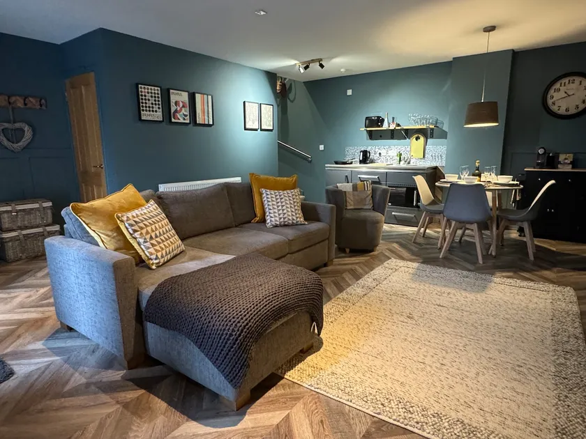 Stylish Scottish Mews House with own Hot Tub - Image 1
