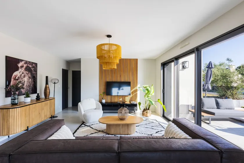New single-storey house 1 km from the sea - Image 1