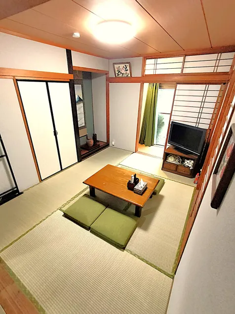 4-minute walk to the station, 52 ㎡, relaxing Japanese-style room for 4 people, with a calm atmosphere to soothe you! - Image 1