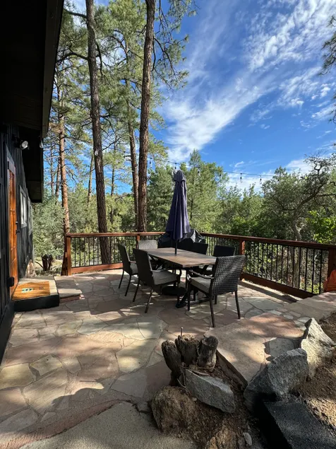 The Dancing Pines Cabin - Image 1