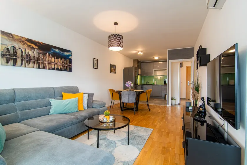 Flexible SelfCheckIns 80 - Zagreb - Garage - Arena - Bedroom - New - Image 1