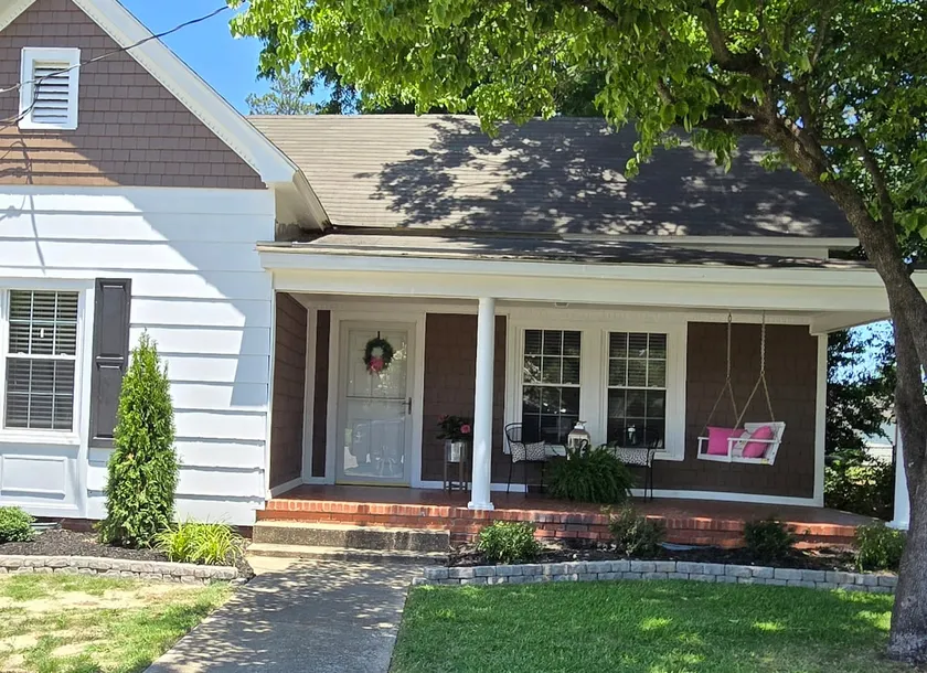 Cozy Mill House - Image 1