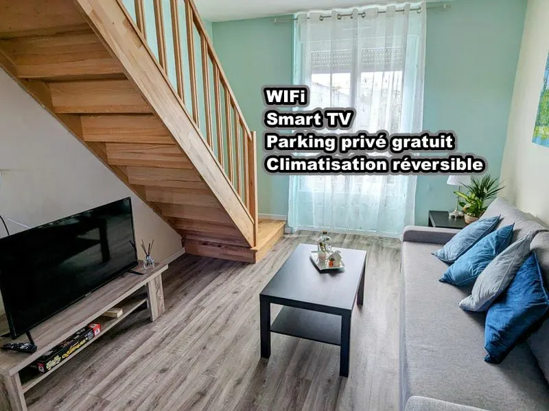Rated 3 stars – Private parking – Motorcycle/bicycle garage - Image 1