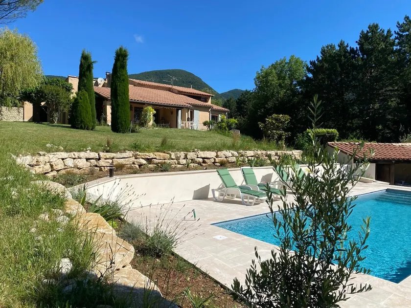 Villa with amazing view - Image 1