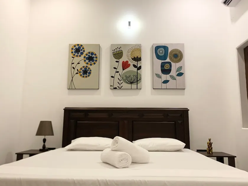 Entire Two Bedroom Villa - Image 1