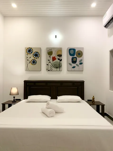 Entire Two Bedroom Villa - Image 1