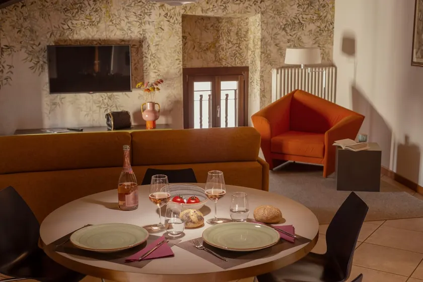 La Grotta - Apartments in Bardolino downtown - Image 1