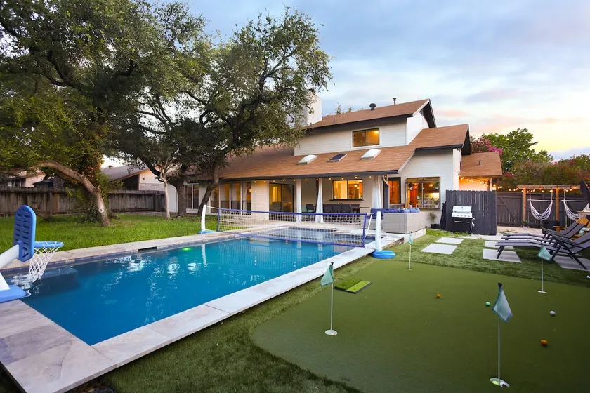 Luxurious 4BR 3BA with Private Relaxing Pool - Image 1