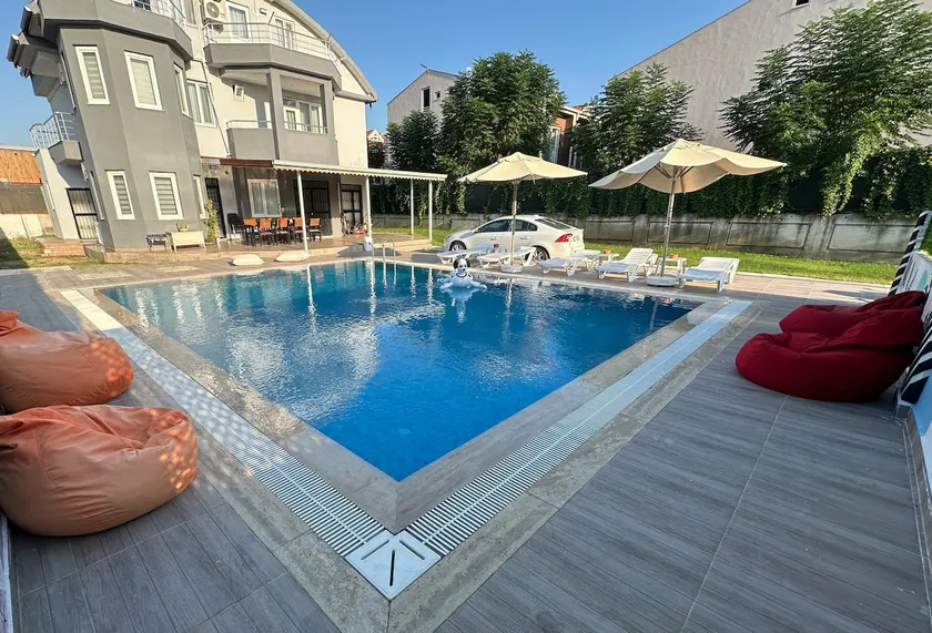 Detached Luxury Triplex Villa with Pool / Boğazkent - Image 1