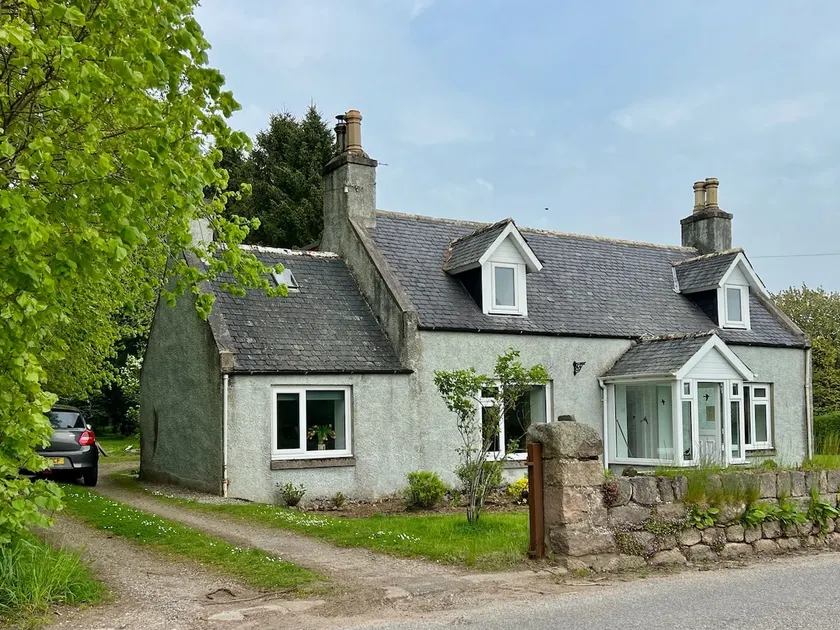 Cosy Country House in Deeside - Image 1