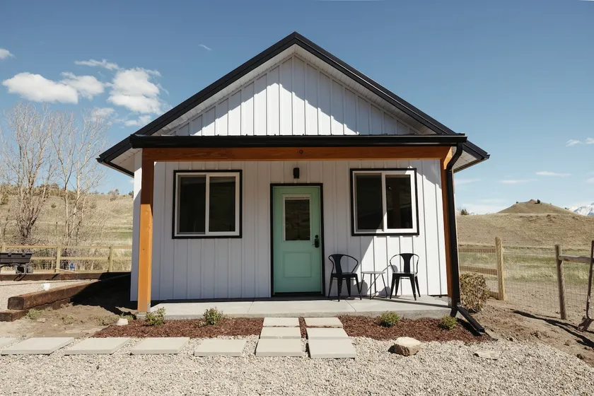 Modern Cabin On A Farm With A View - NEW & Quiet - Image 1