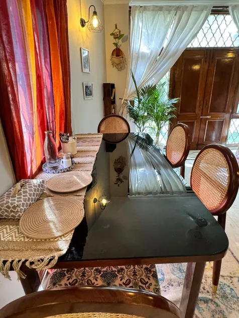 Ebb-180: 3bhk sunny serviced stay, metro 2 min - Image 1