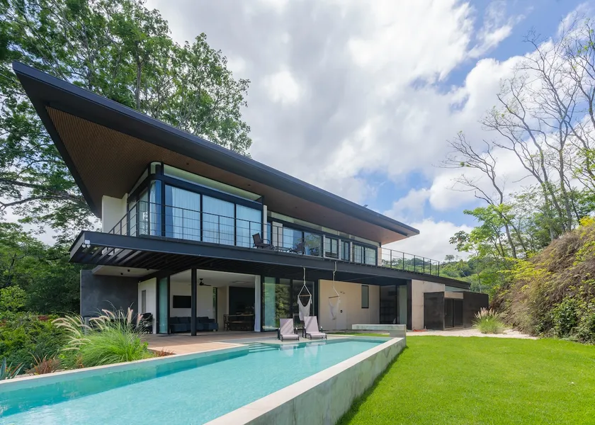 Serenity at Skyraider Villa - Image 1