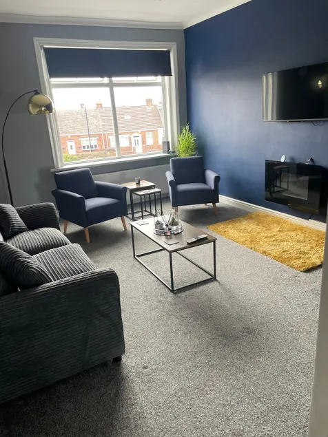 Affordable Luxury 1 Stunning apartment Sunderland close to City centre hospital Crown Works Studio and Nissan - Image 1