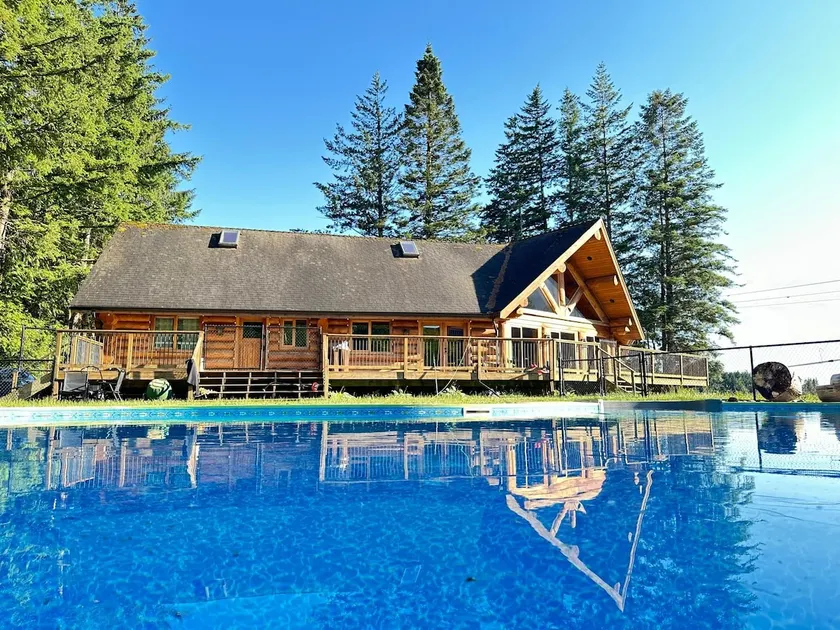 Opulent Oaks Chalet - Image 1