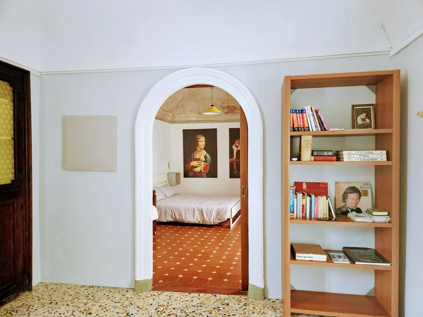 Anna's house - Image 1