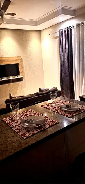 Top spacious house with air conditioning and balcony - Image 1