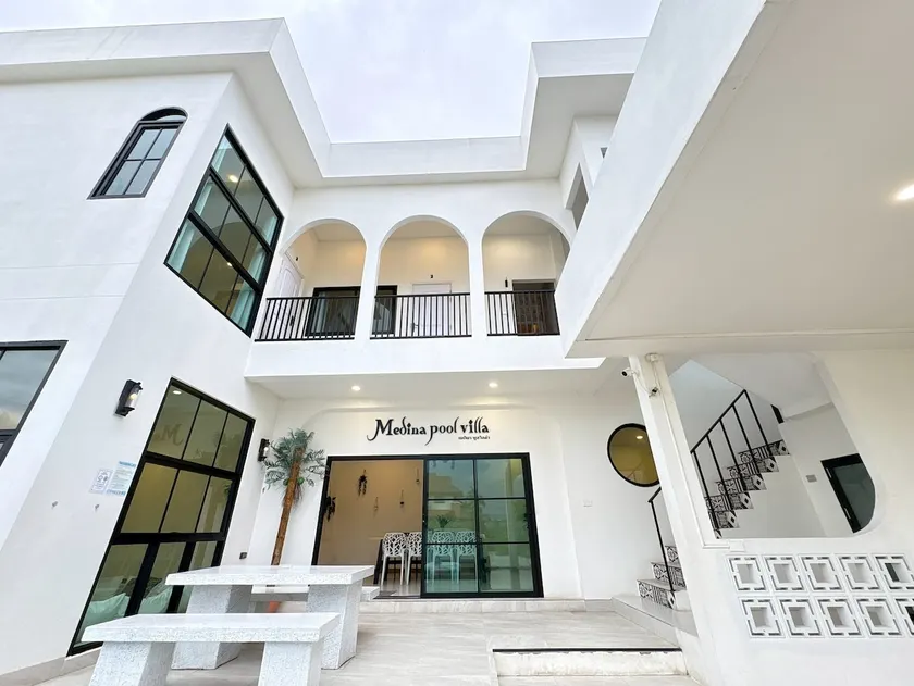 Medina Private Pool Villa-บางแสน - Image 1
