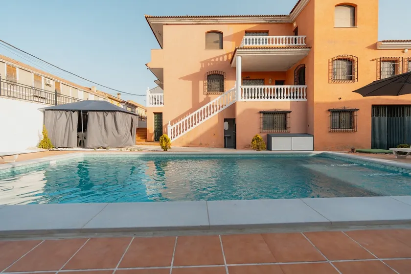 Villa cacin - Image 1