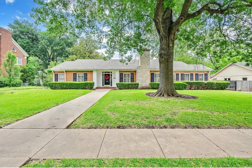 Baylor Bear Home come enjoy! - Image 1