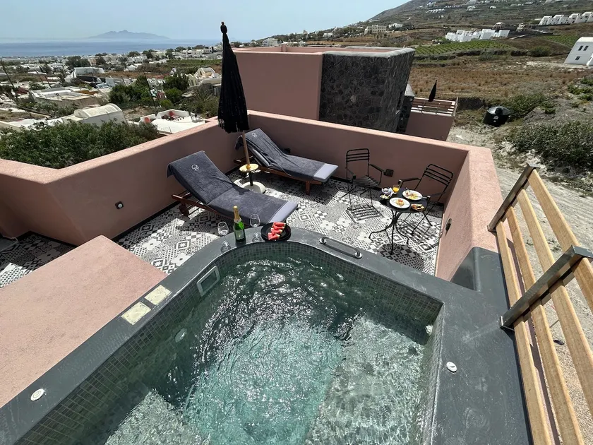 Golden Moments Santorini Villa Rhapsody - Image 1