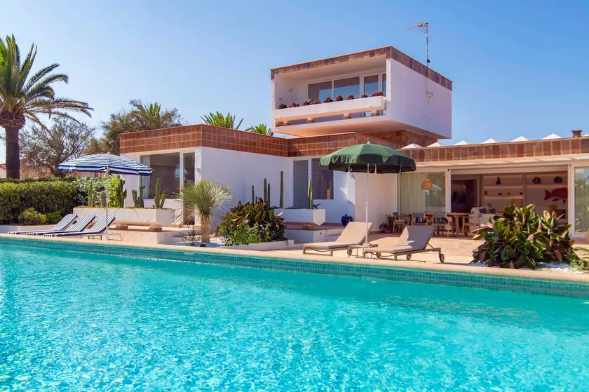 Casa Modernica, Salgar, Menorca. - Image 1