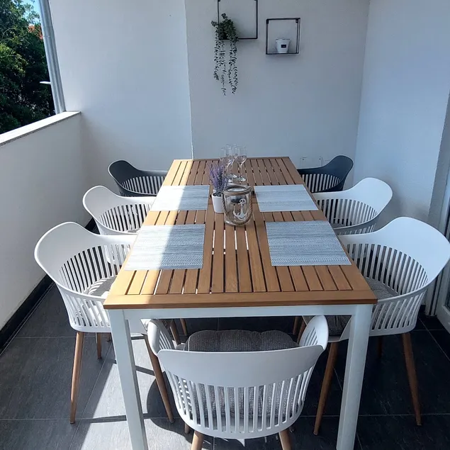 Olive Residence - Image 1