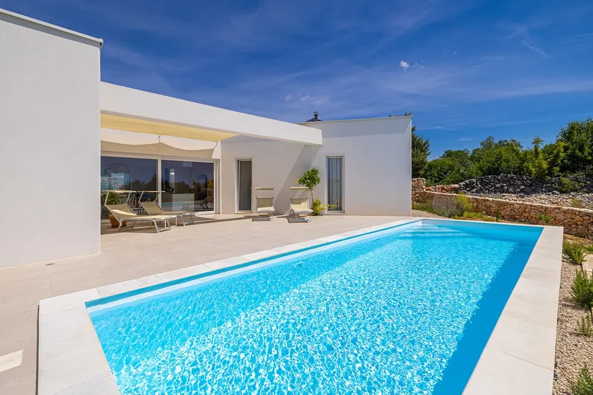 Villa MENTA IV - Image 1