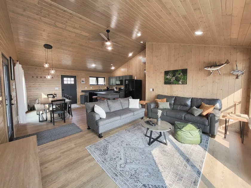 Newly Built Cedarpoint Cottage - Fishing/Kayaking - Image 1