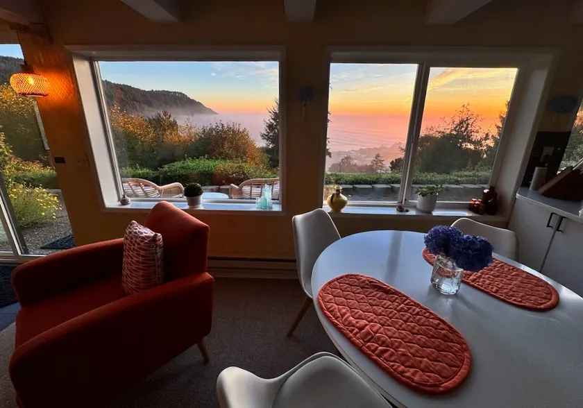 The Ocean Forest Retreat - Image 1