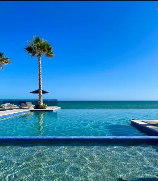 Splash into Summer- Beach Front ~Resort Pools - Image 1