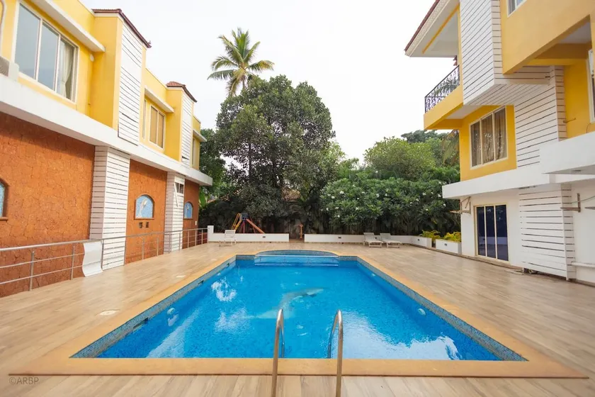 Boutique Vagator Stay • Pool & Gym - Image 1
