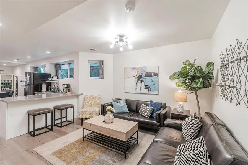 Newly added 2 bedrooms/2 baths - Image 1