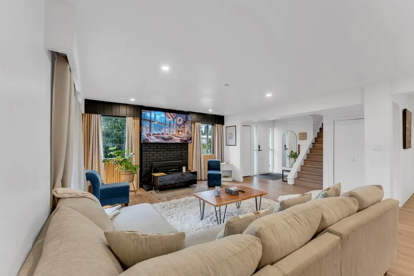 Cozy Racher with Big yard close to mountains - Image 1