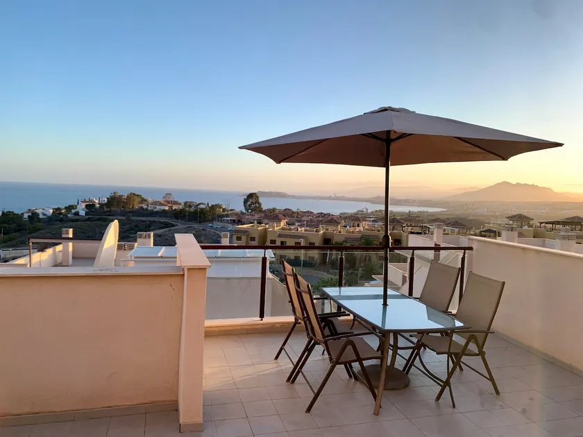 Blissful sunset condo - Image 1