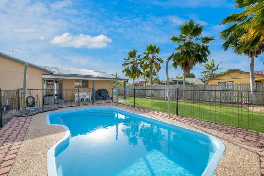Entire 3BR Family Home with private pool - Image 1
