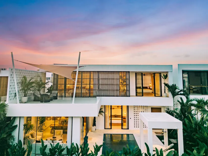 Luxury Chic 2BR w/ Pool – 10” to Batu Bolong Beach - Image 1