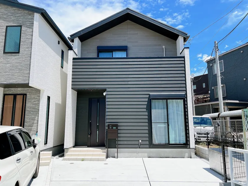 [Shinjuku, 25 minutes by train (without transfer)] Spacious and relaxing designer house, 110 square meters - Image 1