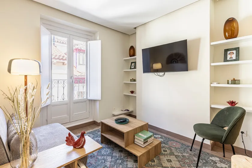 Plaza Mayor Apartment - Image 1